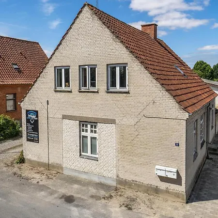 Pet Friendly In With Kitchen Apartment Otterup